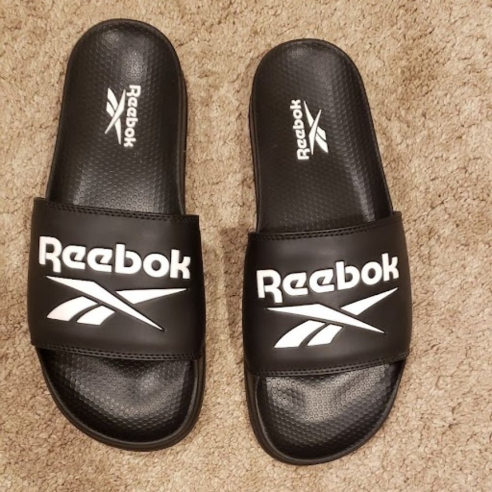Reebok Black Sandals Size 10 Shower Shoes House Shoes